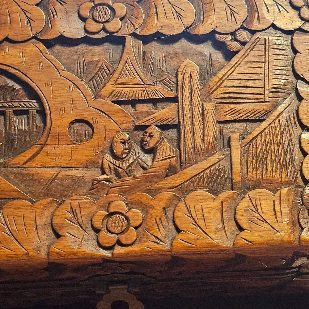 Vintage Intricate Carved Asian Decorative Dresser Jewelry Box Scenic Masculine